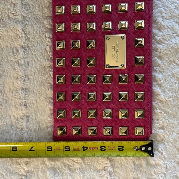 Michael Kors Wristlet - Picture 15 of 16